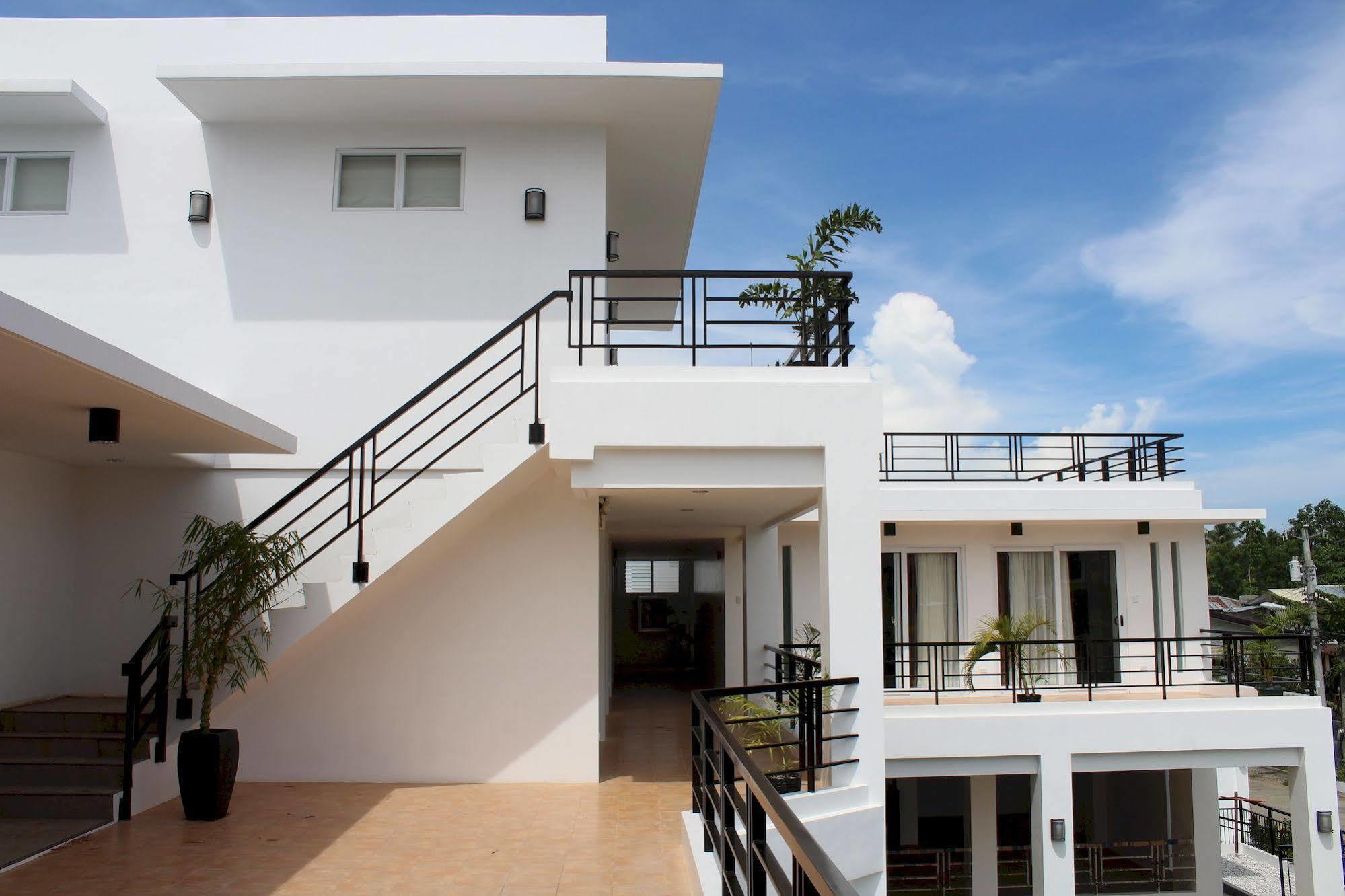Be-Ing Suites Davao Zewnętrze zdjęcie