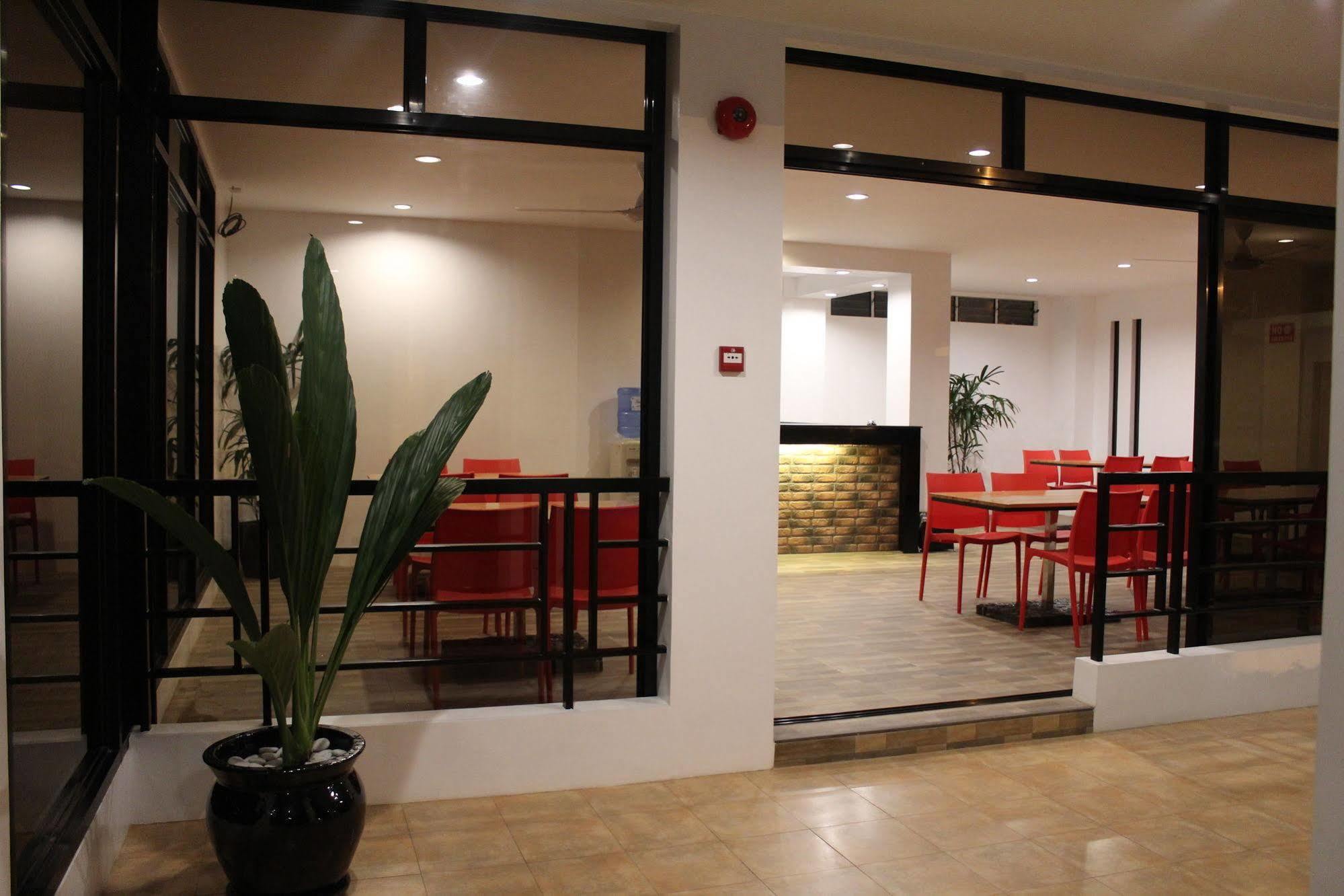 Be-Ing Suites Davao Zewnętrze zdjęcie