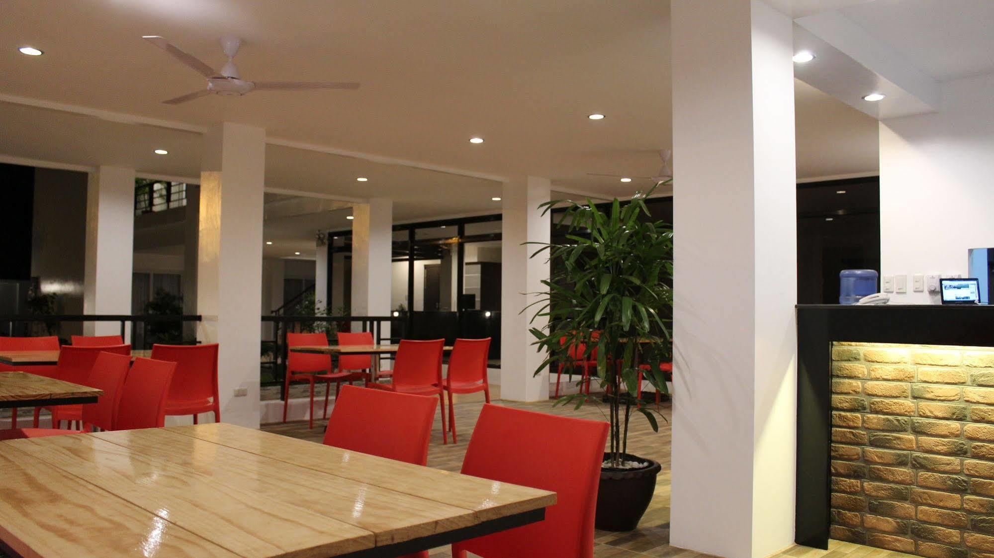 Be-Ing Suites Davao Zewnętrze zdjęcie
