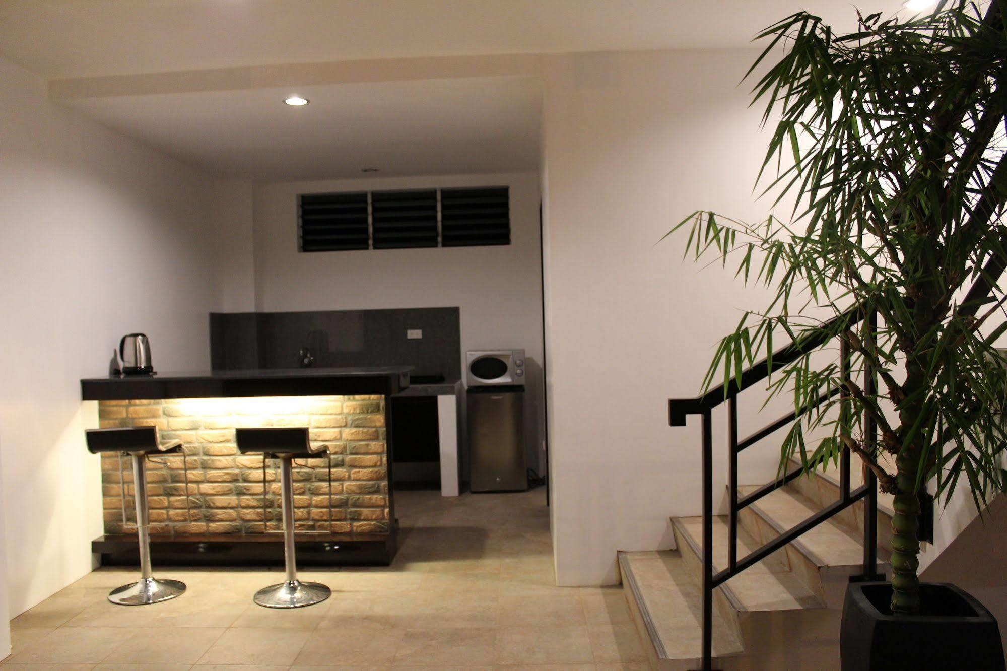 Be-Ing Suites Davao Zewnętrze zdjęcie