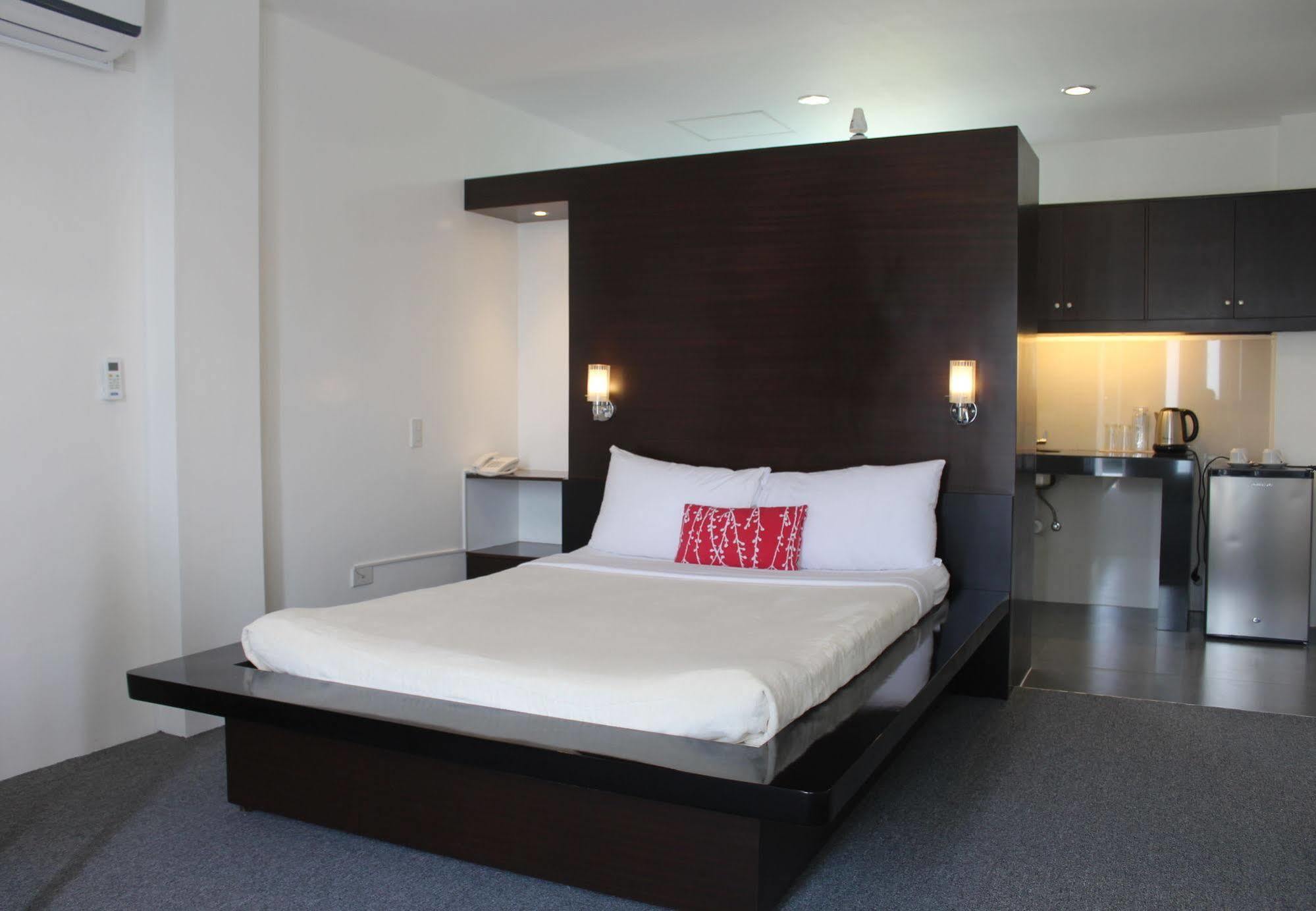 Be-Ing Suites Davao Zewnętrze zdjęcie