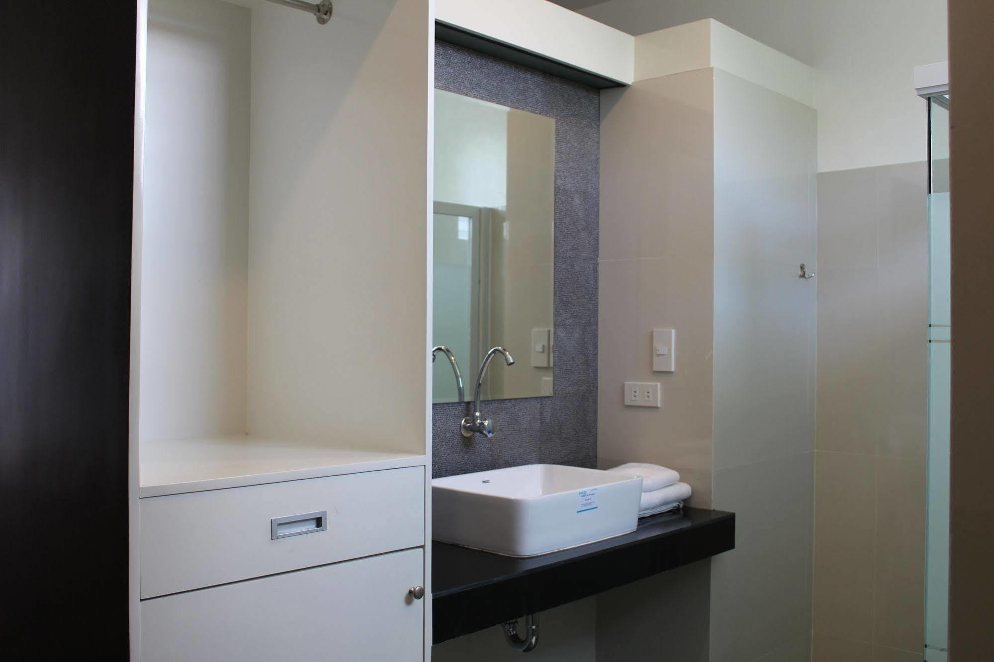 Be-Ing Suites Davao Zewnętrze zdjęcie