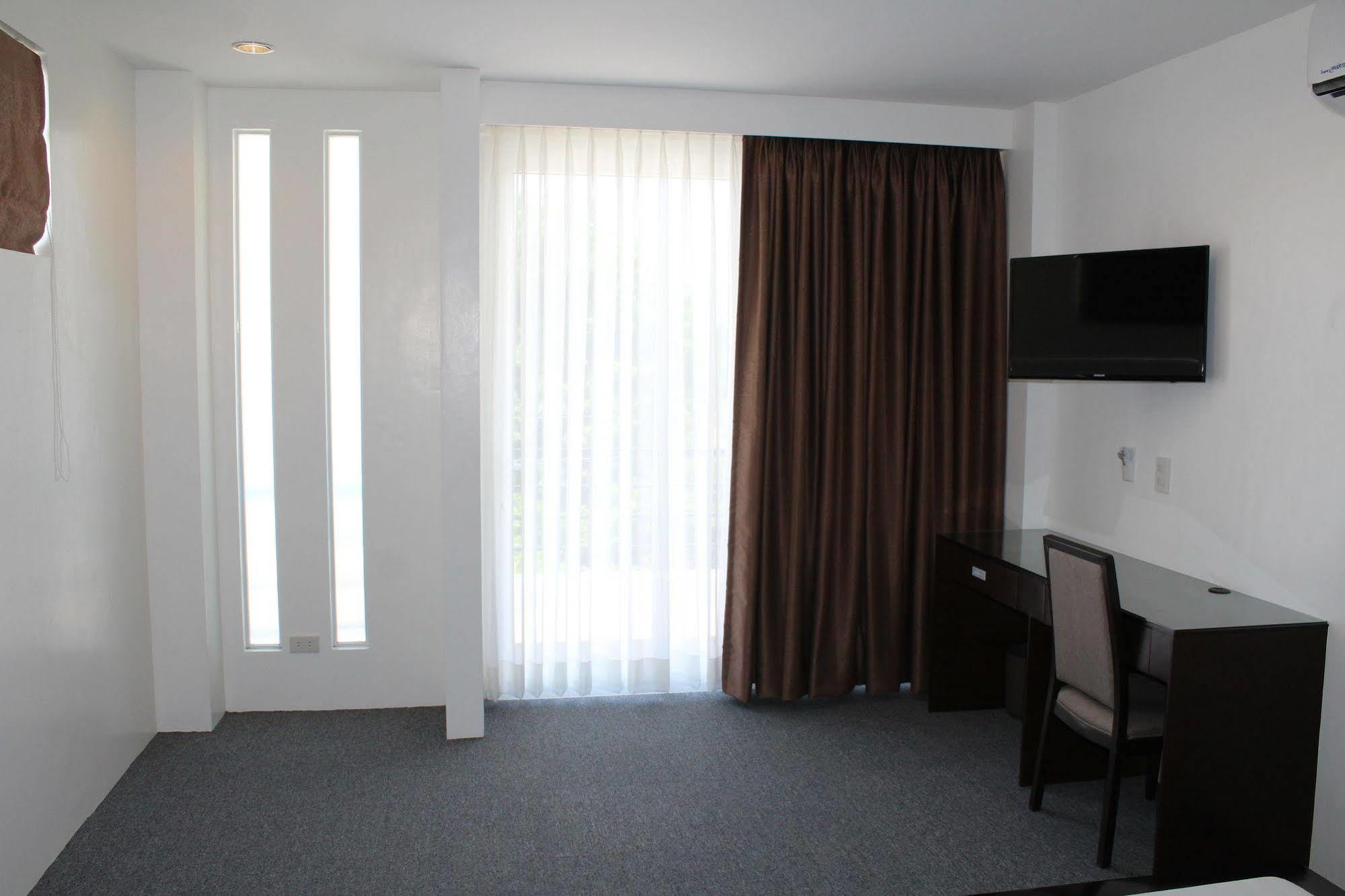 Be-Ing Suites Davao Zewnętrze zdjęcie
